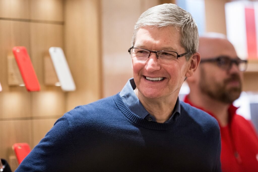 tim cook apple